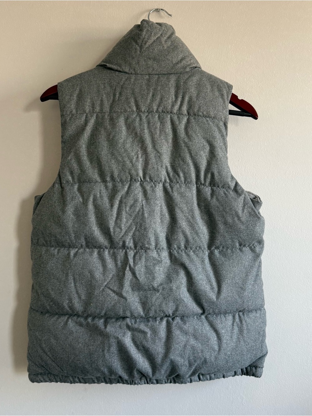 Old Navy Gray Quilted Puffer Vest Half Jacket Women size M - Picture 5 of 10